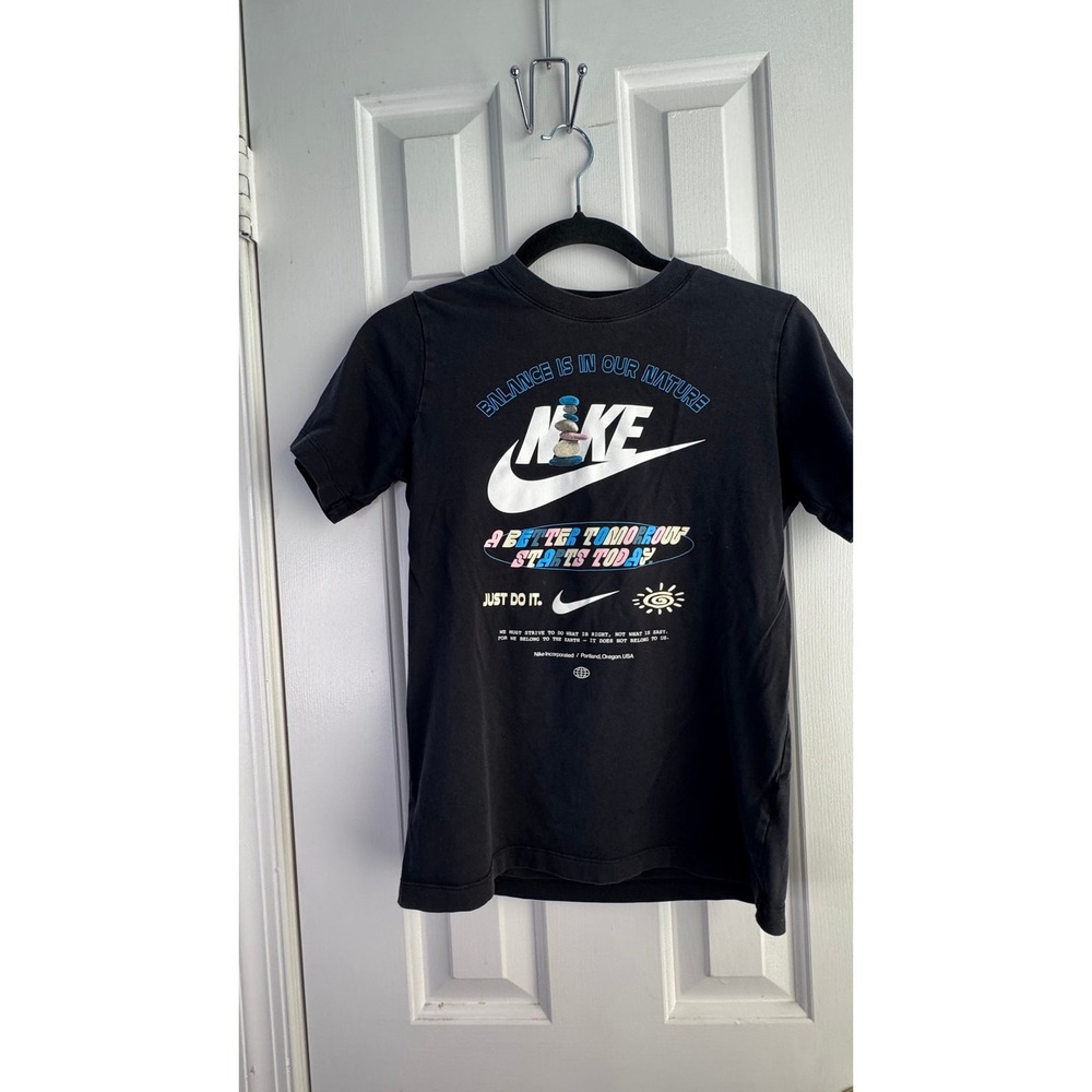 Nike Kids Large T-Shirt Black Balance Is In Our Nature Graphic Tee Move To Zero